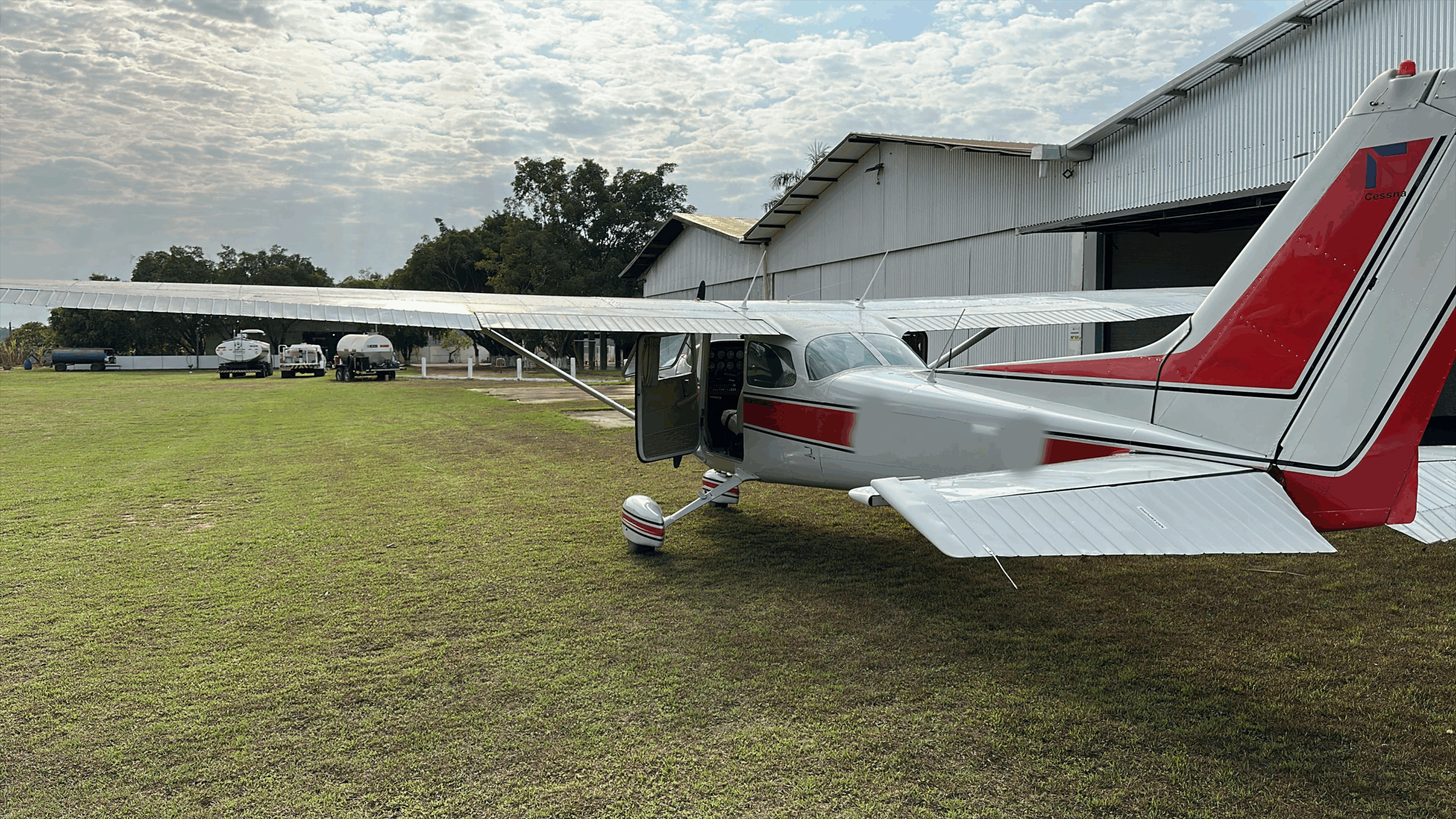 CESSNA 172N - 1978 - Imagem 6