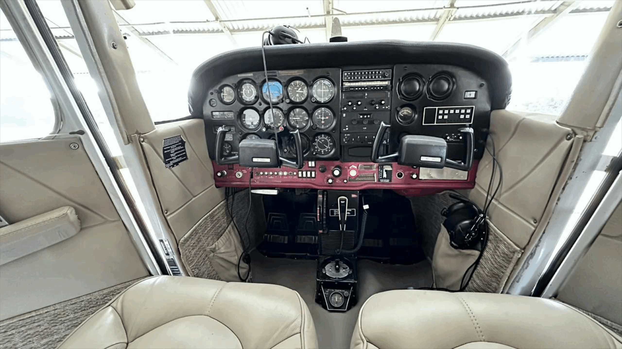 CESSNA 172N - 1978 - Imagem 7